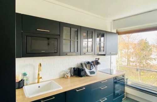 Dijon Apartment | Bright, quiet apartment just a stone's throw from Dijon town center.