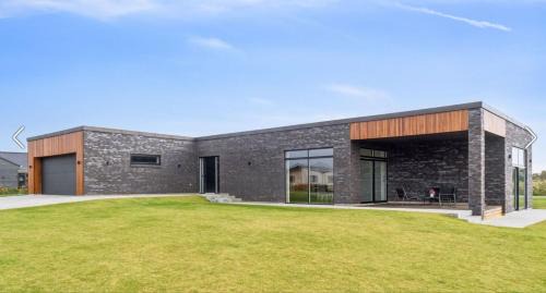 Vrinners House | Bright, Quiet, Comfortable Room In A Luxury Home