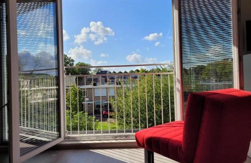 Slotervaart House | Bright room with kitchen