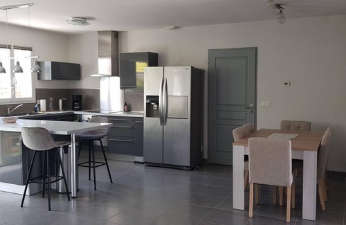 La Palme House | Bright single-storey villa with garage 5 minutes from the sea
