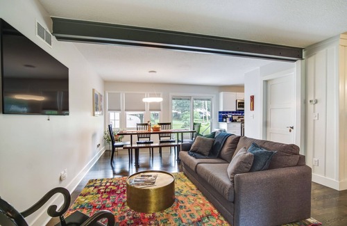 Emporia House | Bright & Sunny Getaway w/Bikes: 1 Mi to ESU!