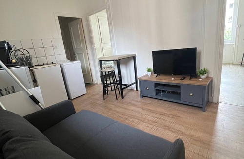 La Gare Apartment | Bright T3 near train station