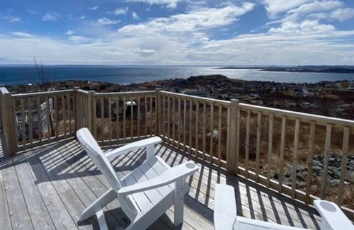 Terra Nova House | Bright Upper Island Cove Home/Cathedral Ocean View