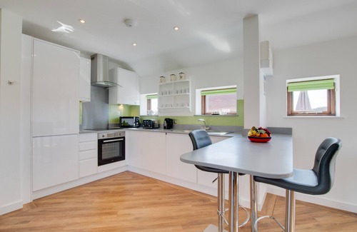 Cranbrook House | Brighton Hopper Hut - Two Bedroom House, Sleeps 3