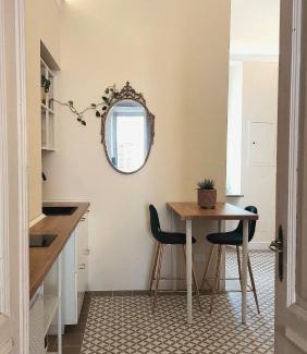 Vittoria Apartment | Brindisina Apartment