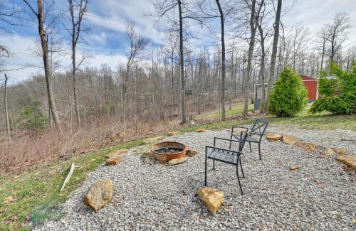 Frenchburg House | Bring a Pet Peaceful Frenchburg Cabin on 1 Acre