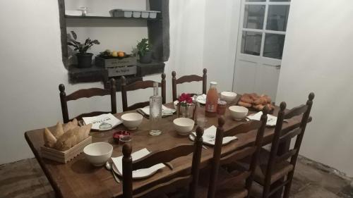 Saint-Just-Ibarre House | Briseteia