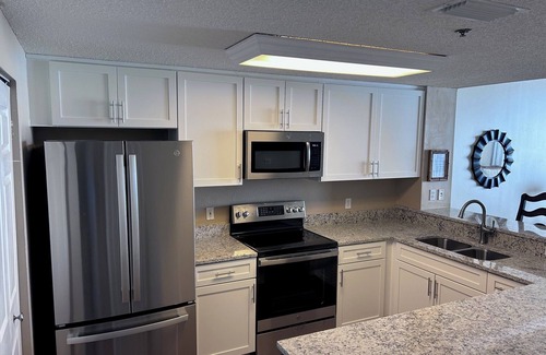 Fort Morgan Condo | Bristol 1505-Awesome Views-Oceanfront-Amazing views !