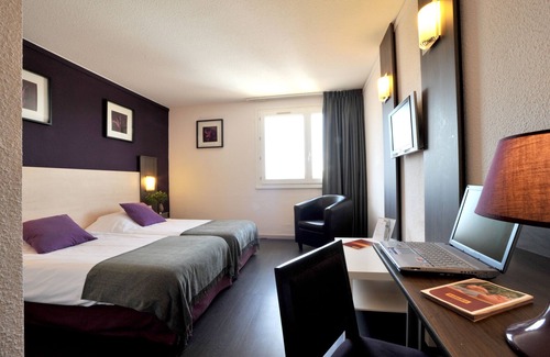 Perols Hotel | Brit Hotel Confort Montpellier Parc Expositions