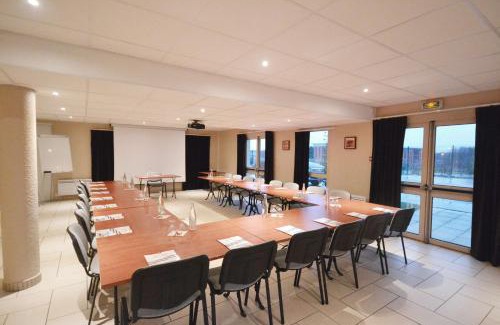 Reims Hotel | Brit Hotel Reims La Pompelle