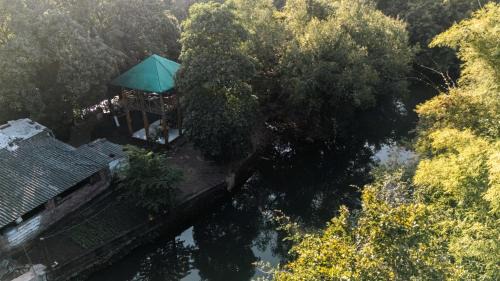 Talala Hotel | Brook Ville