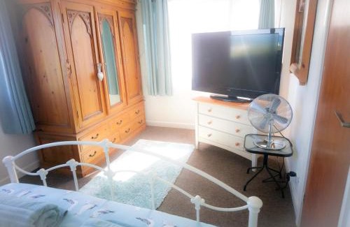 Benllech House | Brookfield Cottage