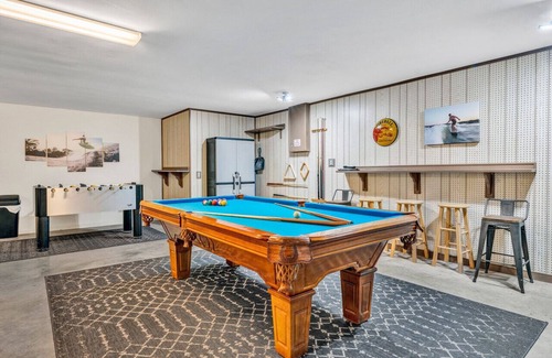 North Shore House | Brown Dog's Bluff - dog friendly - Incredible game room, private dock, coffee bar.What a vacation spot!
