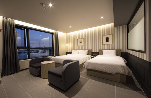 Nam-Gu Hotel | Brown Dot Hotel - Jangsaengpo