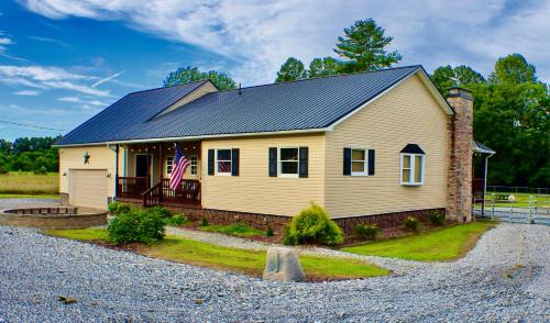 Hiawatha House | Browning Lambert Resort - Hatfield McCoy and Local Off-Road Trails