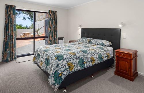 Onerahi House | Bruichladdich - Whangarei Private Room