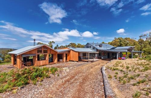 South Bruny House | Bruny Island Lodge