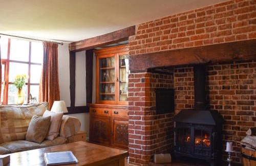 Diss House | Brushmaker Cottage