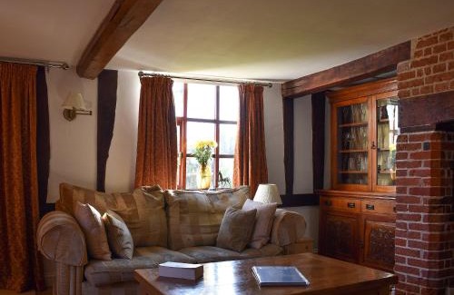 Diss House | Brushmaker Cottage
