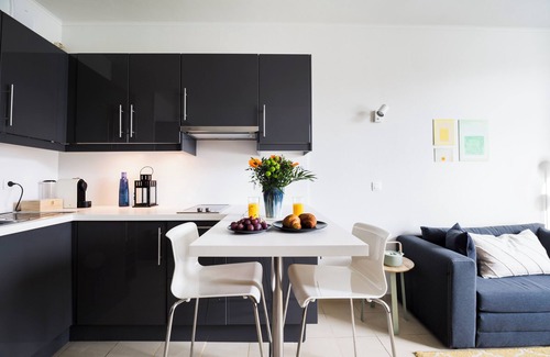 Chatelain Apartment | Brussels St Gilles Elegant residence
