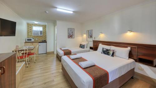 Roma Hotel | Bryants Motel Roma