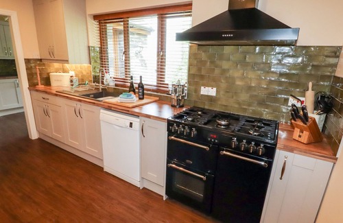 Gwynedd- Snowdonia Cottage | BRYN ELSI, family friendly, character holiday cottage in Betws-Y-Coed