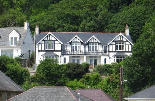 Borth-y-Gest House | Bryn Gwyn & Tegfryn - Pair of 4 Bedroom Cottages - Sea & Mountain Views Borth y Gest
