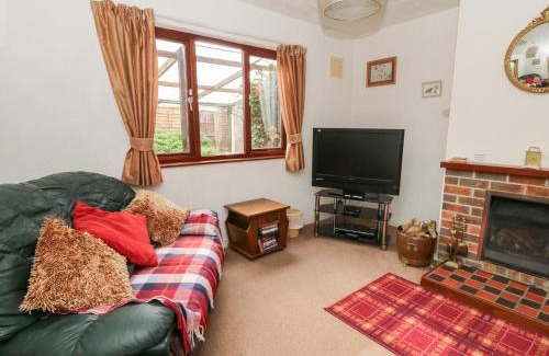 Llangybi House | Bryn yr Haf