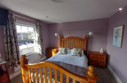 Llanwrtyd Wells House | Bryncelyn Guesthouse
