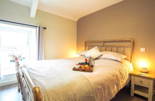 Dihewid House | Bryndalis Aberaeron
