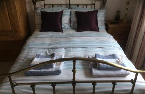 Christchurch Bed & Breakfast | Bub Lane Cottage