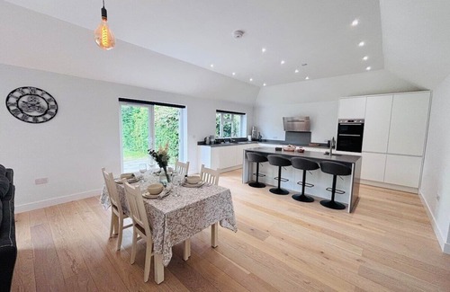 Waterlooville House | Buckland Towers a sprawling detached bungalow