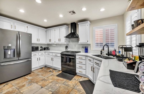 Highland Hills House | Buddha Estate#4 - Great neighborhood, Sparkling pool and Hot tub, EV Charger, Games