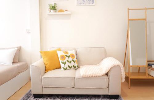 China Town House | Buddy House - Spacious Triple Room in Chinatown, Walk to MRT