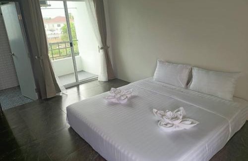 Racha Thewa Apartment | Budget Comfy rooms Suvarnabhumi Airport