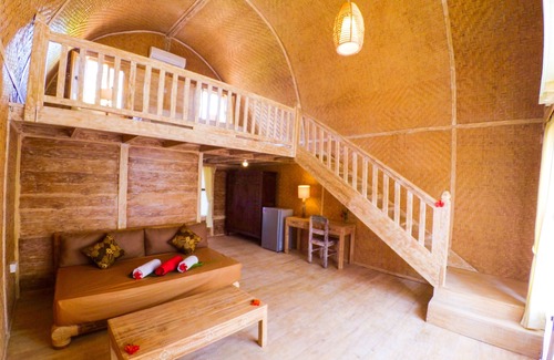 Temukus House | Budget Exotic wooden cabin in lovina.2