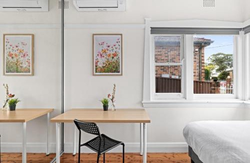 Padstow House | Budget-Friendly Comfort - Private Single Room in Padstow - Shared Bathroom