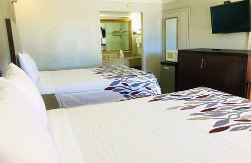 Crowley Hotel | Budget Inn and Suites