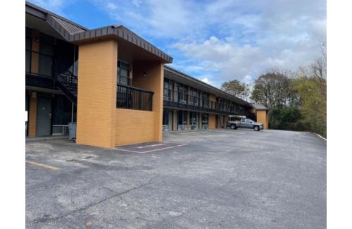 Gantt Hotel | Budget Inn Greenville By Hotel O I-85