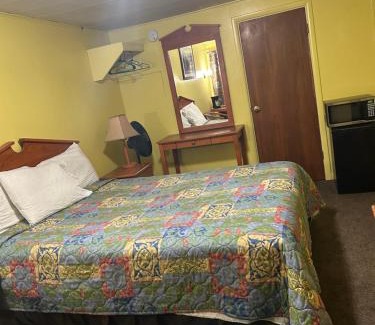 Chemult Hotel | Budget Inn Motel Chemult