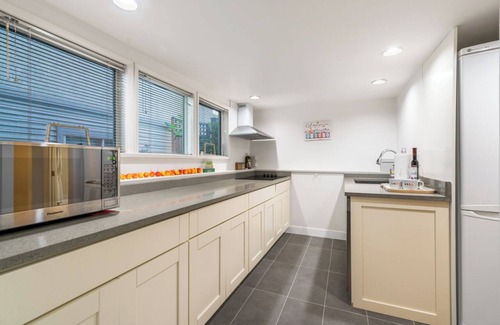 West Side House | BudgetWise Basement near Airport, UBC, Downtown in Vancouver
