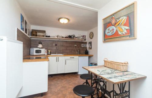 Budyne nad Ohri Apartment | Budyně Apartment