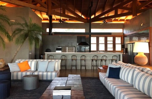 Itai House | Buganville Villas