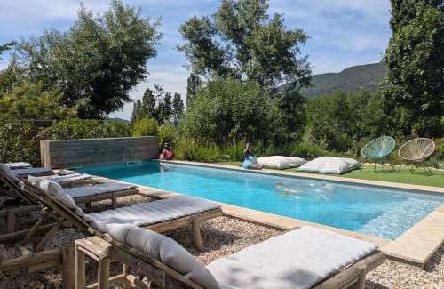 Nyons House | Bulles d'Olive Zome Céleste - Piscine & Jacuzzi avec vue