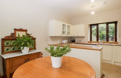 Mortimers Cross Cottage | Bullfinch Cottage