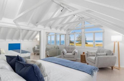Bulli House | 'Bulli Escape' Bright Beachfront Stay & Scenic Views