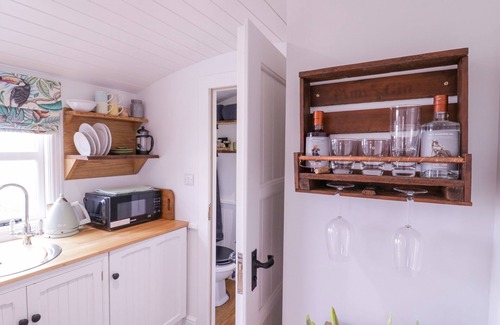 Whepstead Cottage | Bumble's Retreat