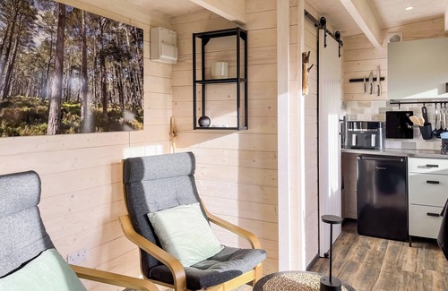 Forfar Cottage | Bumblebee Cabin - UK45403