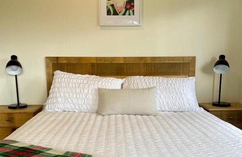 Relbia House | Bundaleera Vineyard and Farm Stay