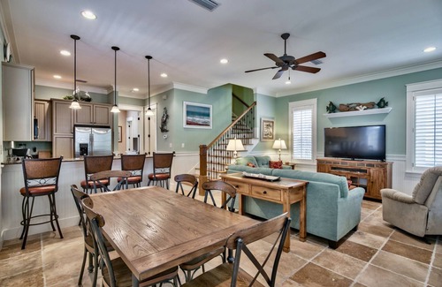 Sandestin Cabin | Bungalo Sandestin® Vacation Home, 6 Seat Golf Cart